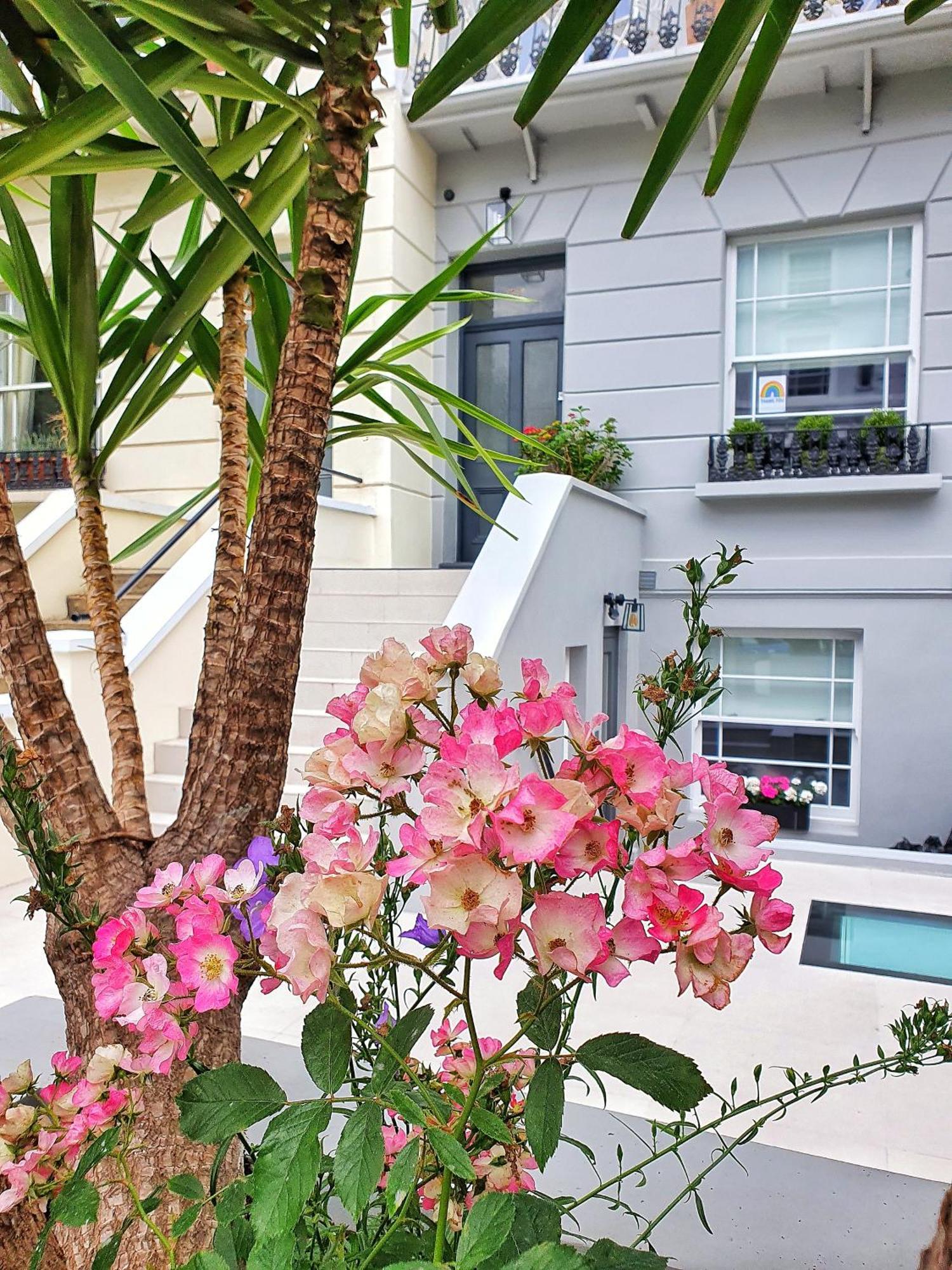 Апартаменты Notting Hill Serviced By Concept